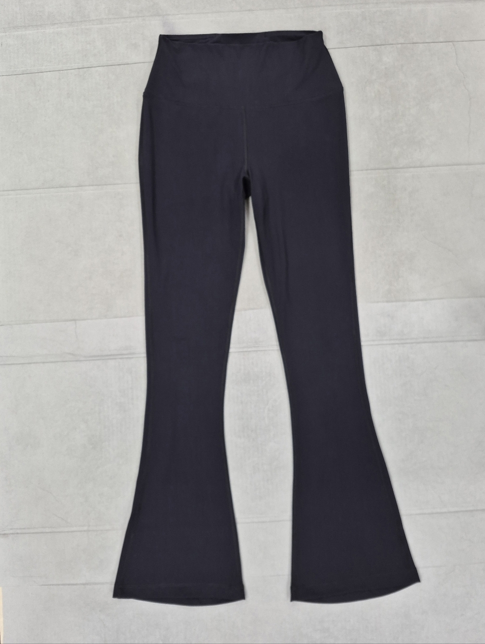 Yogalicious Lux Softlux Rachel 7/8 Micro Flare Pant women's M black waist pocket